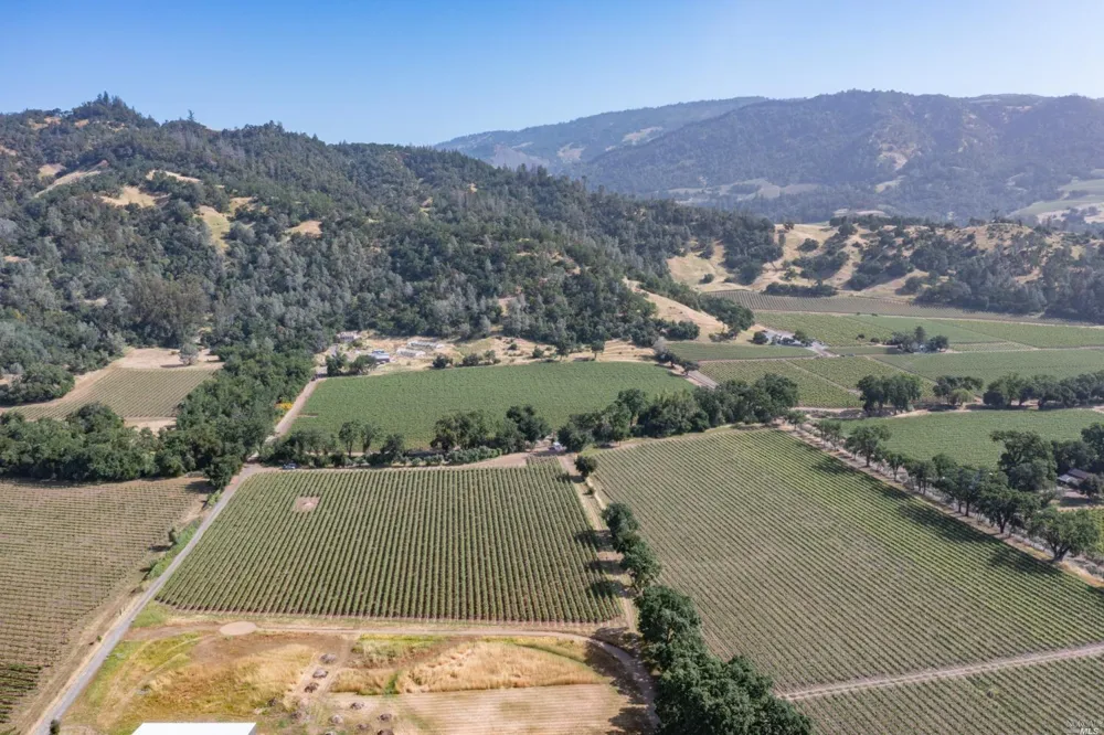 31420 Highway 128 Cloverdale, CA 95425