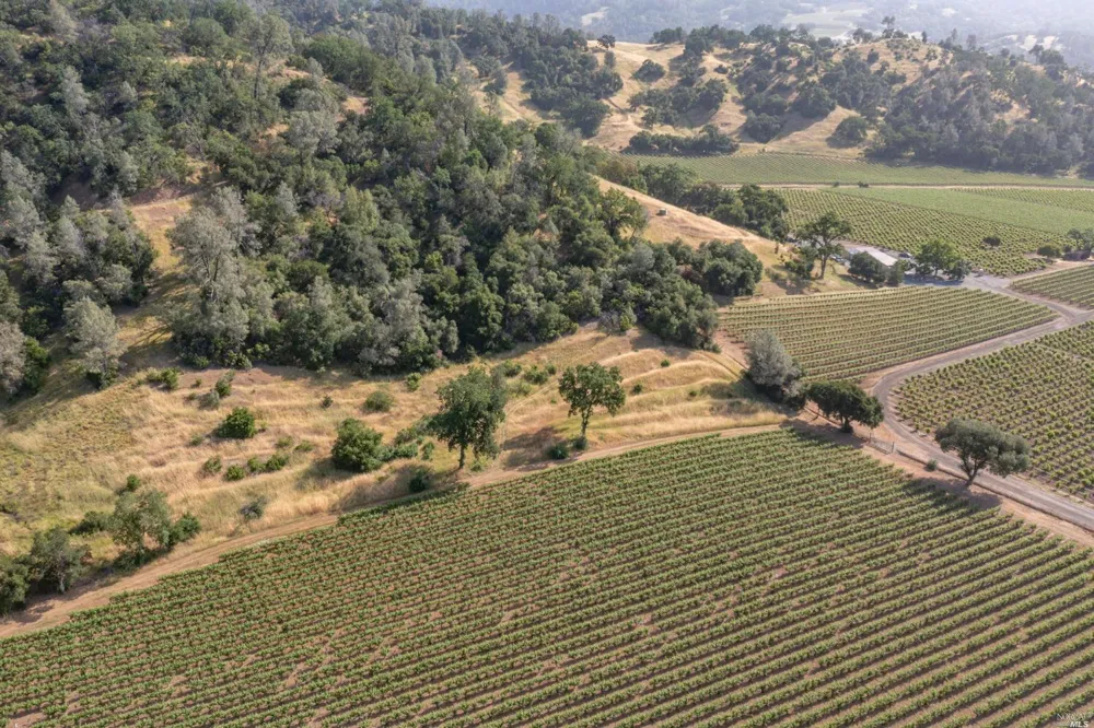 31420 Highway 128 Cloverdale, CA 95425
