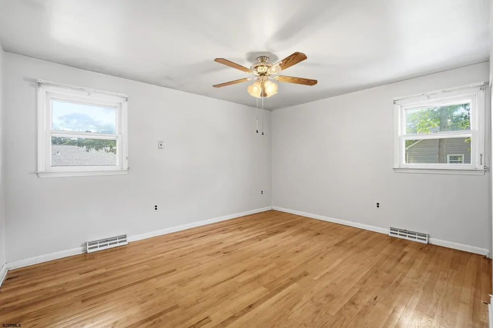 1108 Spring Absecon, NJ 08201