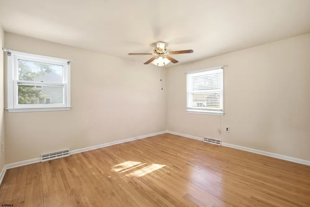1108 Spring Absecon, NJ 08201