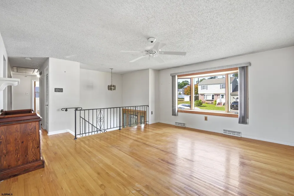 1108 Spring Absecon, NJ 08201