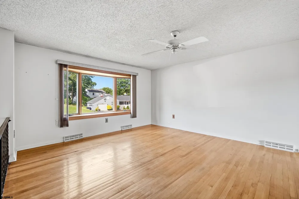 1108 Spring Absecon, NJ 08201