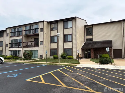 278 Crosse Drive #2G