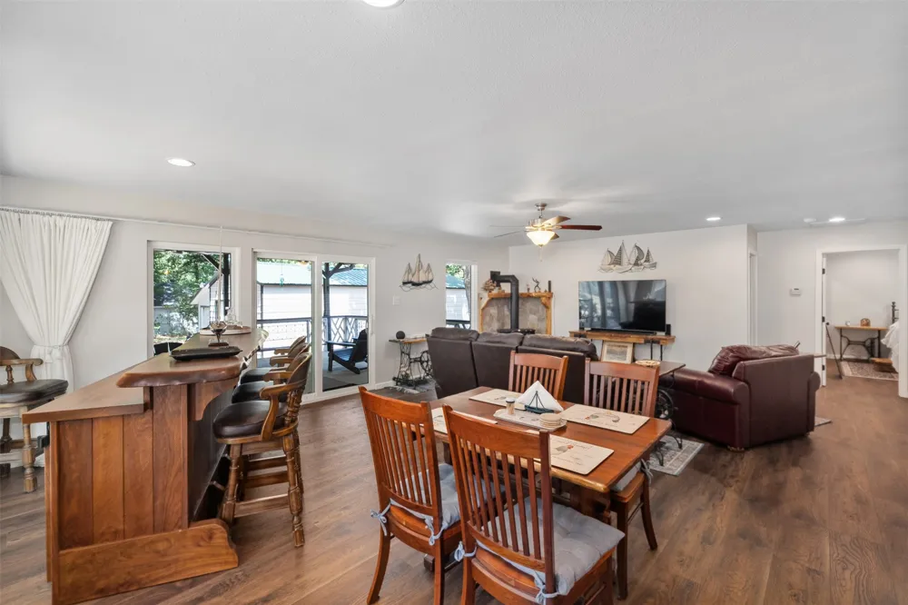 138 Wildgrove Drive Gun Barrel City, TX 75156