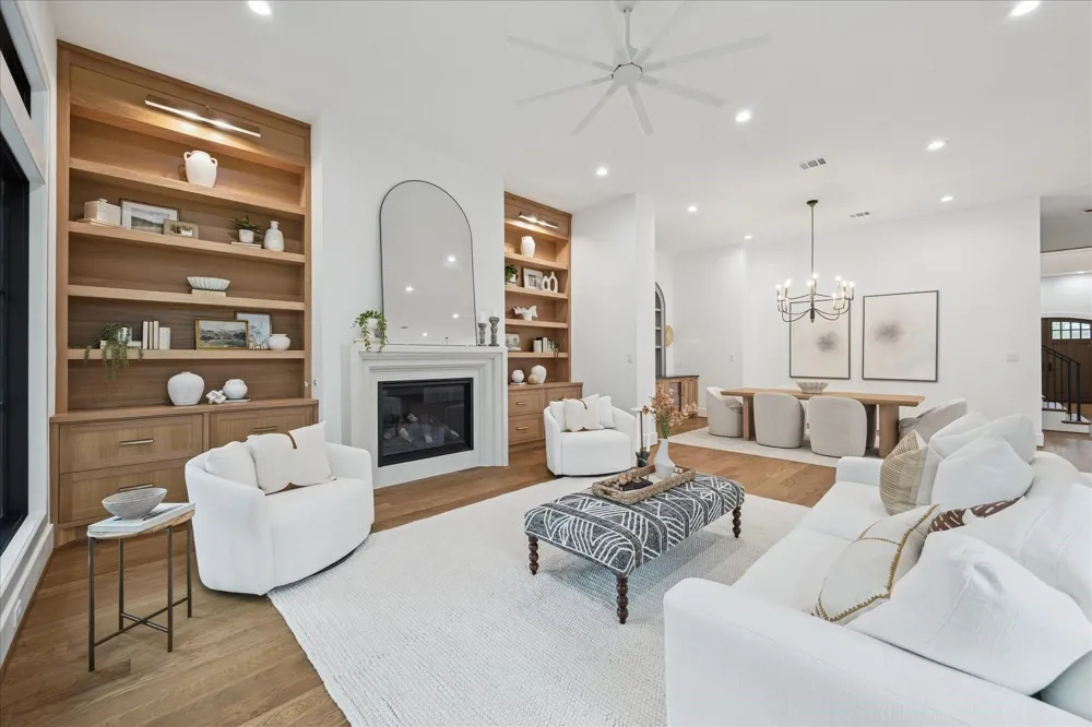 867 W 42nd Street Houston, TX 77018