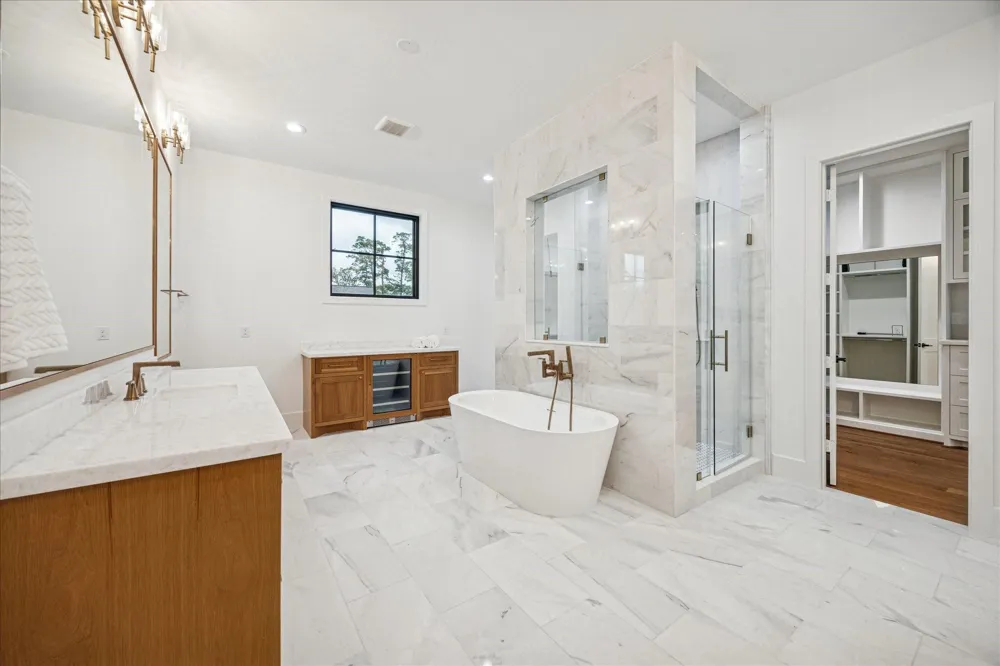 867 W 42nd Street Houston, TX 77018