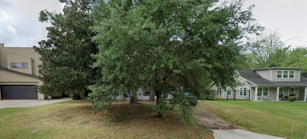 867 W 42nd Street Houston, TX 77018
