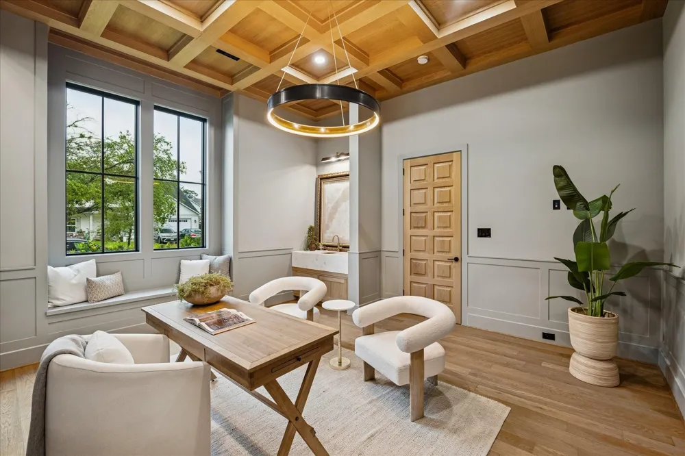 867 W 42nd Street Houston, TX 77018