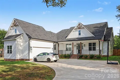 1424 Autumnwood Drive #17