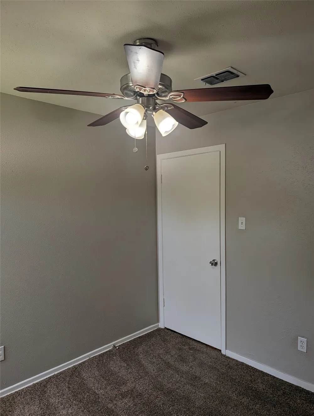 633 Christie Court Everman, TX 76140