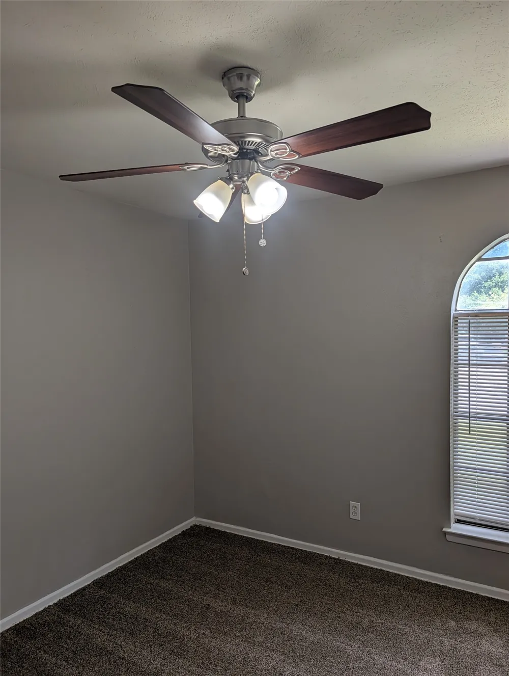 633 Christie Court Everman, TX 76140
