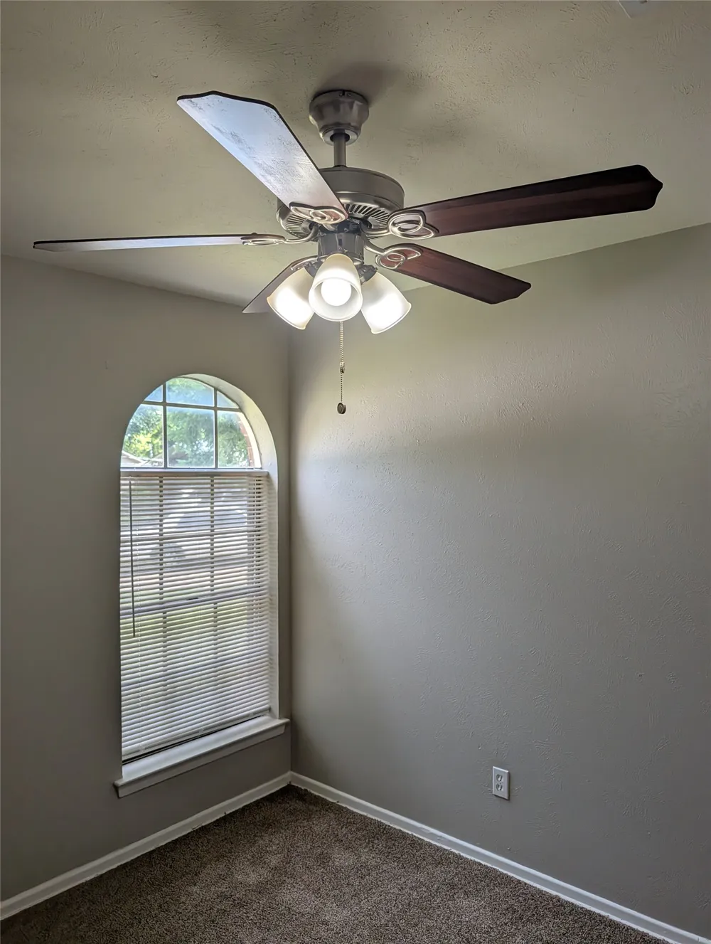 633 Christie Court Everman, TX 76140