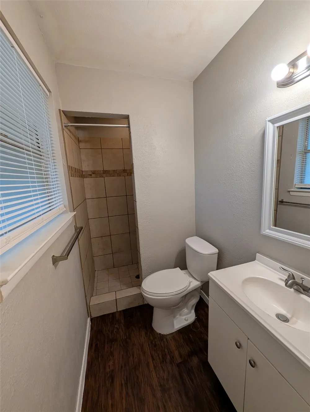 633 Christie Court Everman, TX 76140