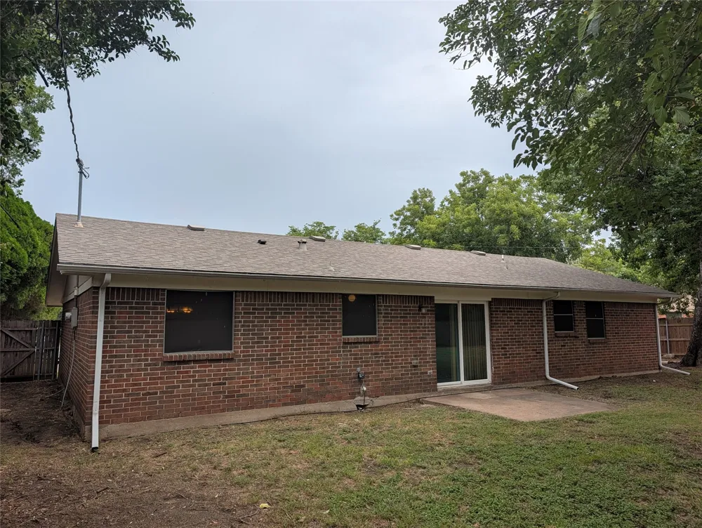 633 Christie Court Everman, TX 76140