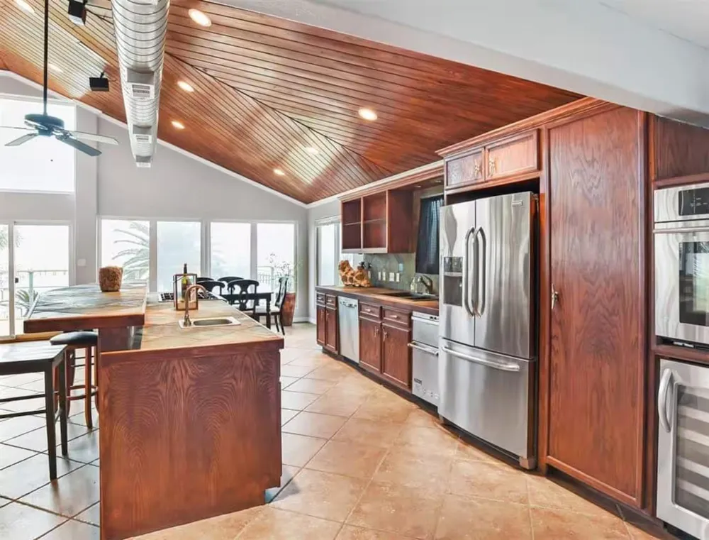 2302 Ave Avenue Dickinson, TX 77539