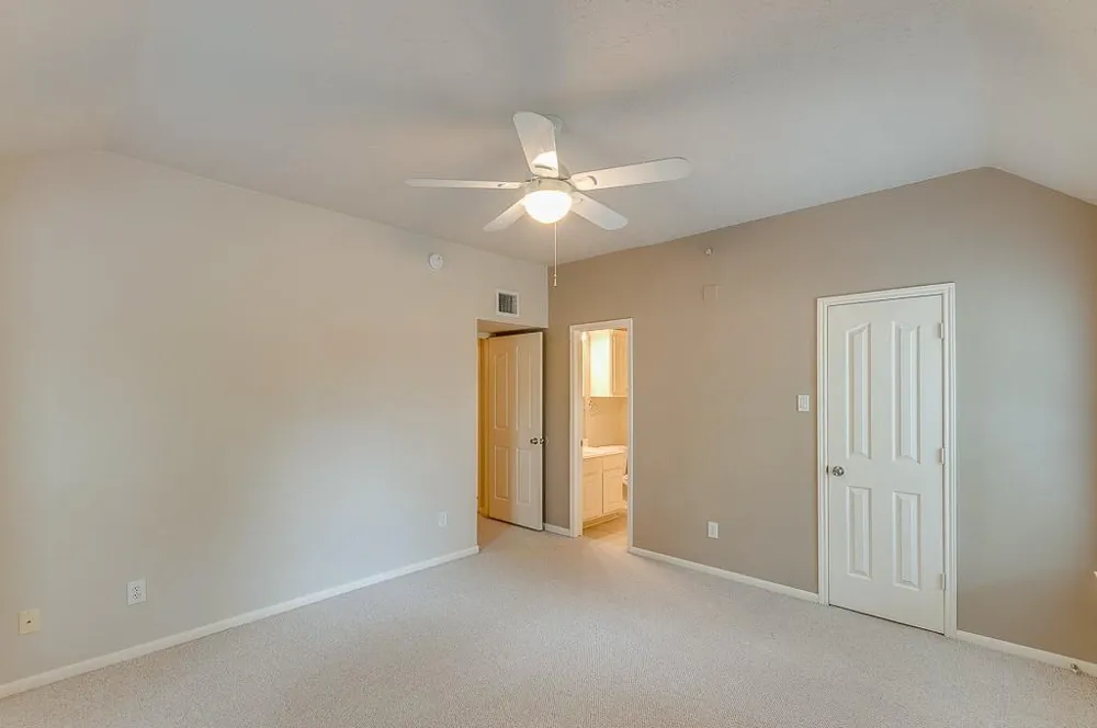 8051 Bay Branch Drive #333 The Woodlands, TX 77382
