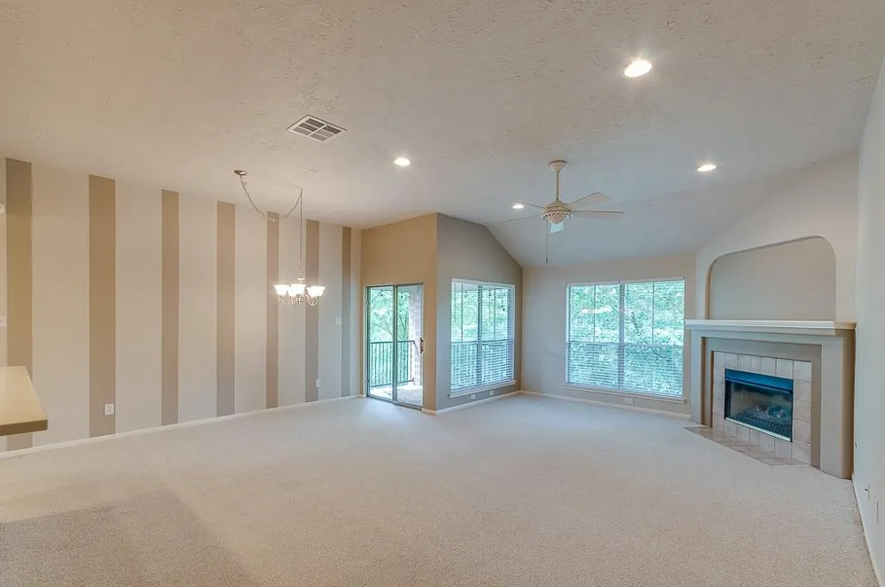 8051 Bay Branch Drive #333 The Woodlands, TX 77382