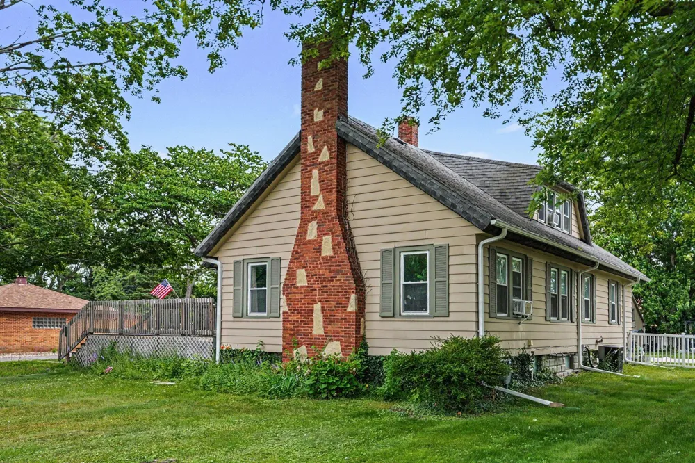 2211 Morton Avenue St. Joseph, MI 49085