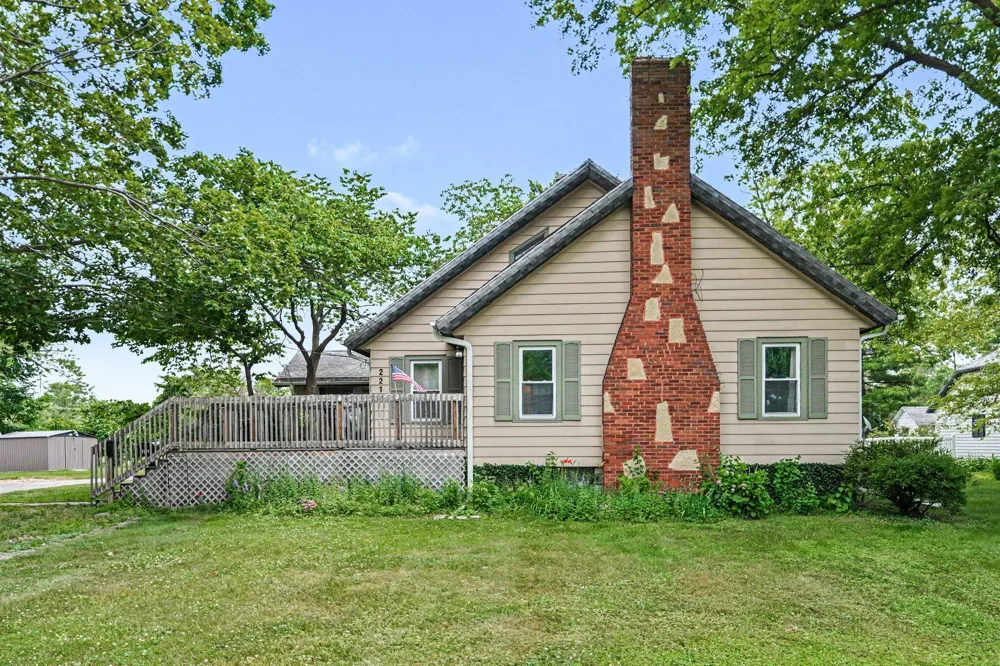 2211 Morton Avenue St. Joseph, MI 49085