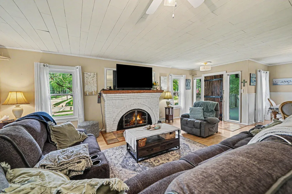 2211 Morton Avenue St. Joseph, MI 49085