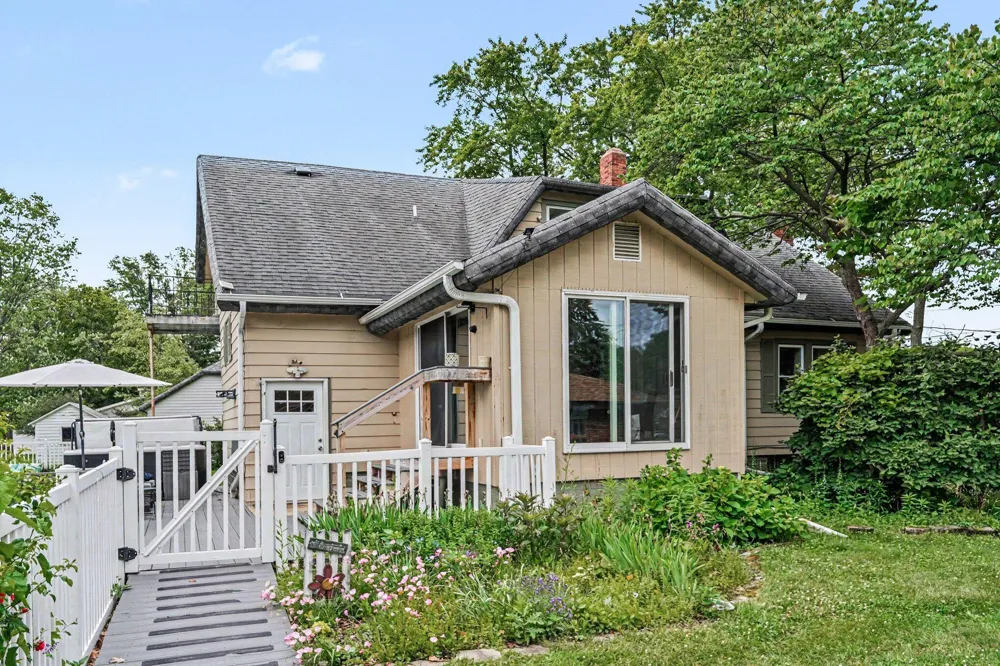 2211 Morton Avenue St. Joseph, MI 49085