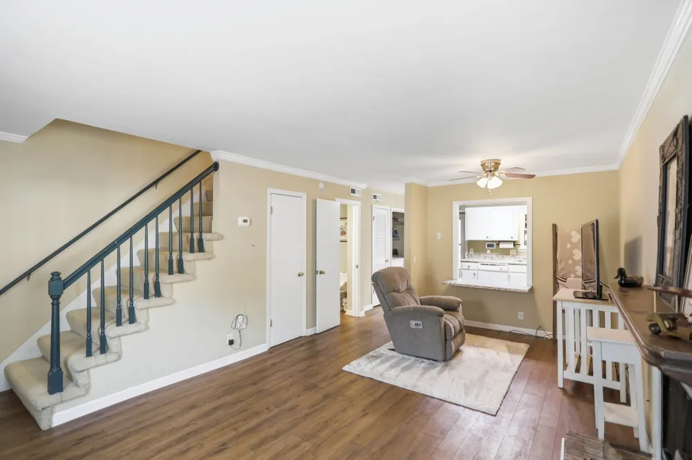 286 Donna Dr #B Hendersonville, TN 37075