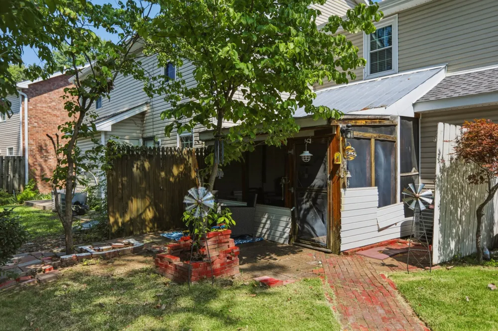 286 Donna Dr #B Hendersonville, TN 37075