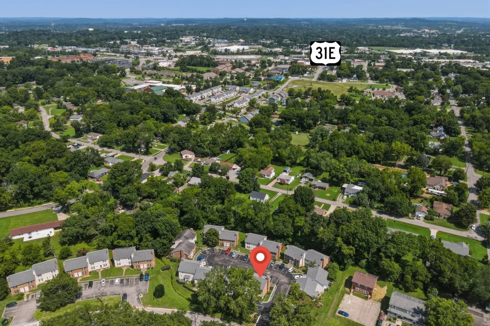 286 Donna Dr #B Hendersonville, TN 37075