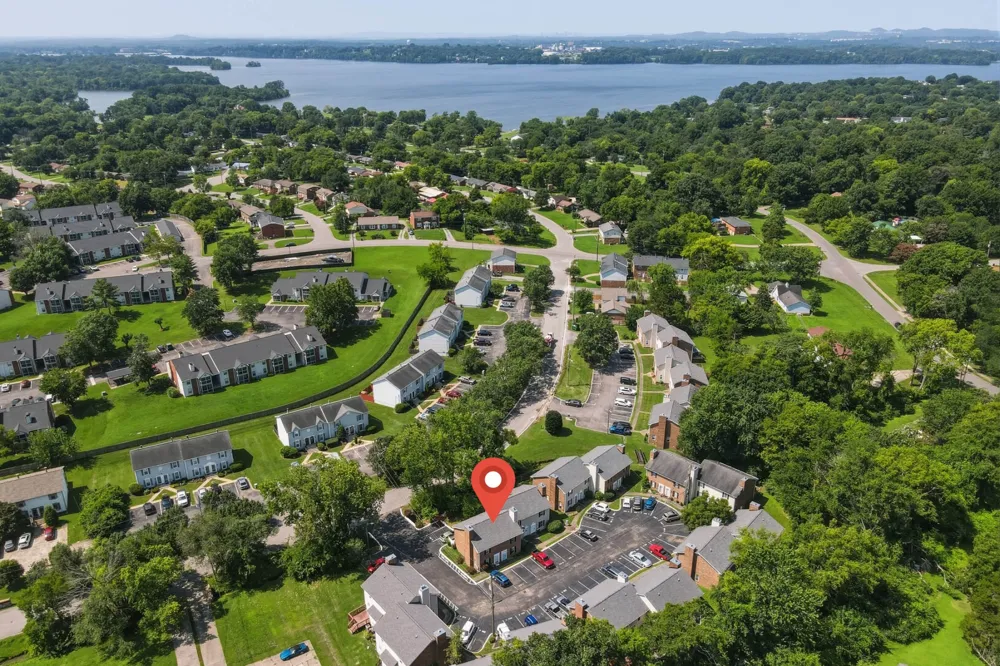 286 Donna Dr #B Hendersonville, TN 37075