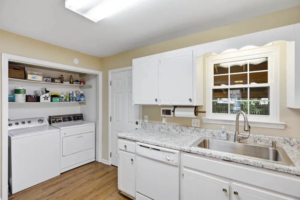 286 Donna Dr #B Hendersonville, TN 37075