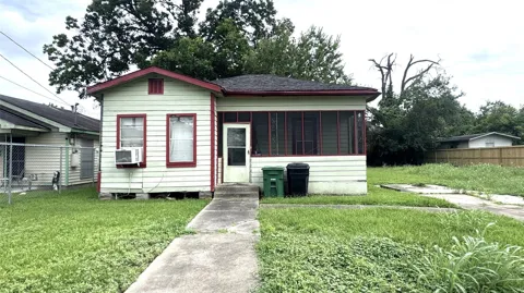 1414 E 32nd 1/2 Street