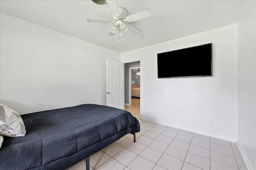 7845 Laurie Lane Lumberton, TX 77657