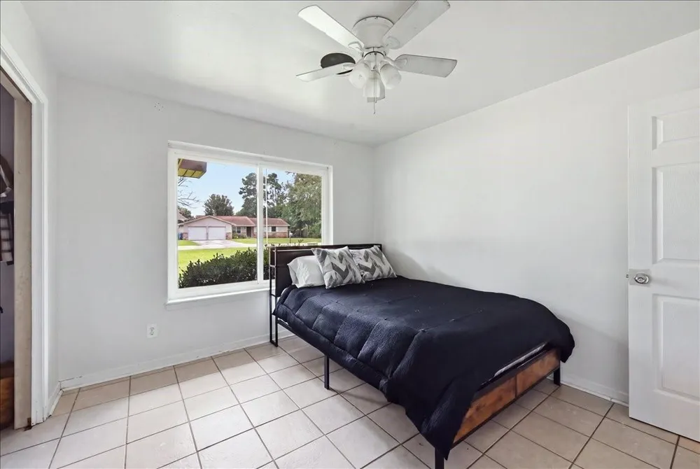 7845 Laurie Lane Lumberton, TX 77657