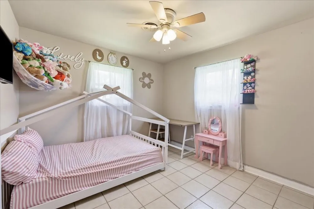 7845 Laurie Lane Lumberton, TX 77657