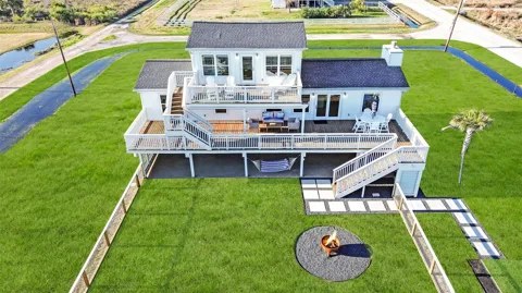3913 11 Mile Road