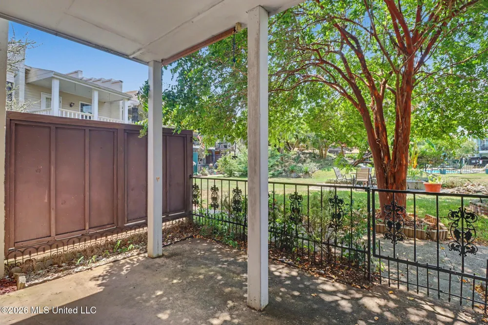 2501 Gulf Avenue Gulfport, MS 39501