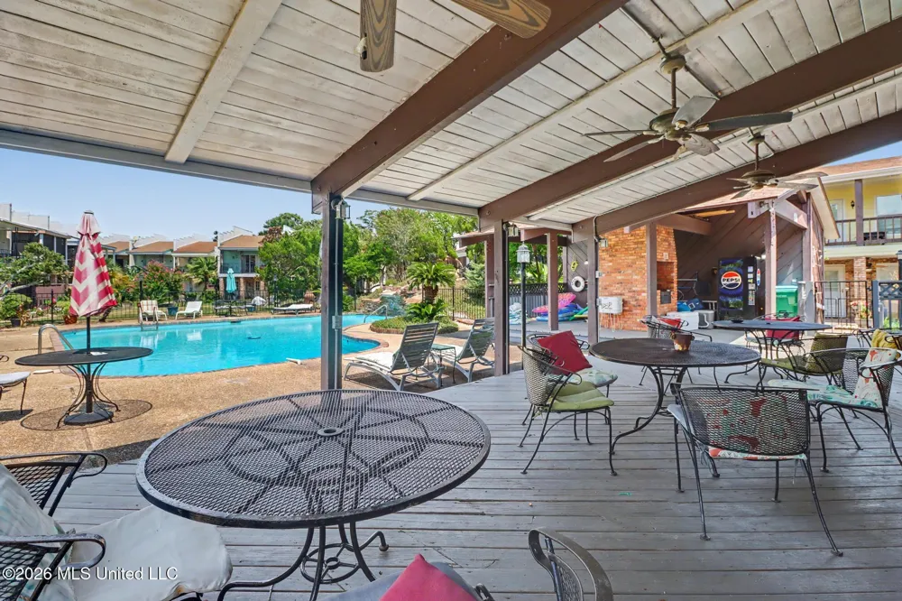 2501 Gulf Avenue Gulfport, MS 39501
