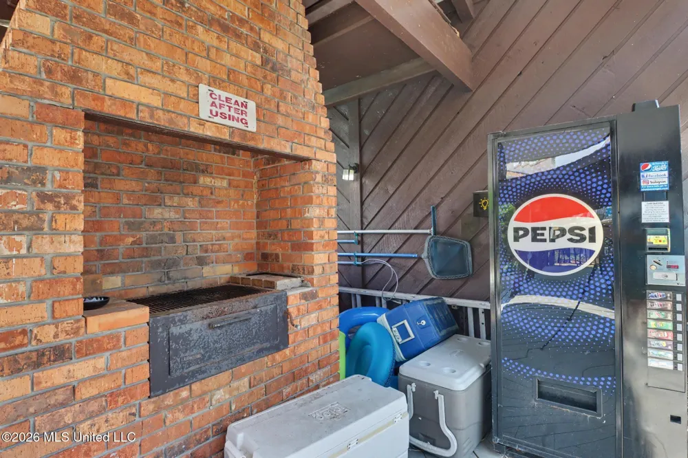 2501 Gulf Avenue Gulfport, MS 39501