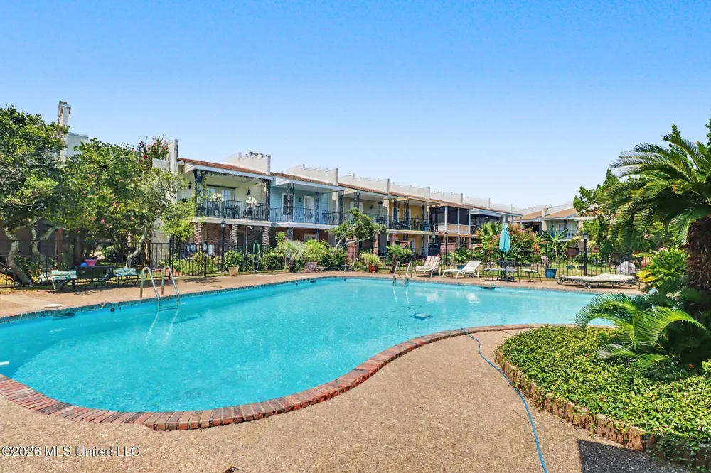 2501 Gulf Avenue Gulfport, MS 39501