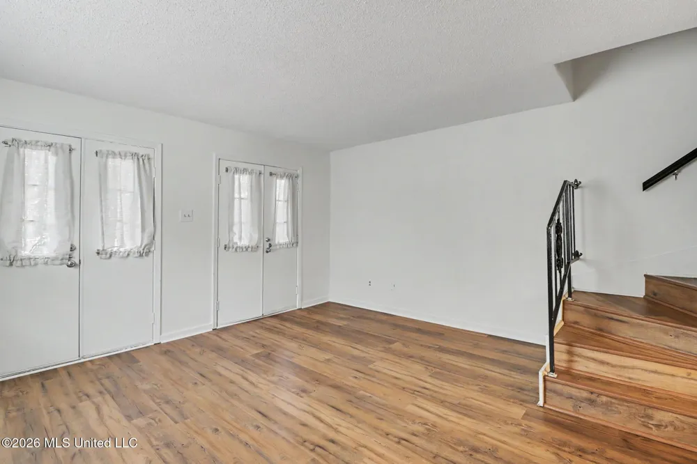 2501 Gulf Avenue Gulfport, MS 39501