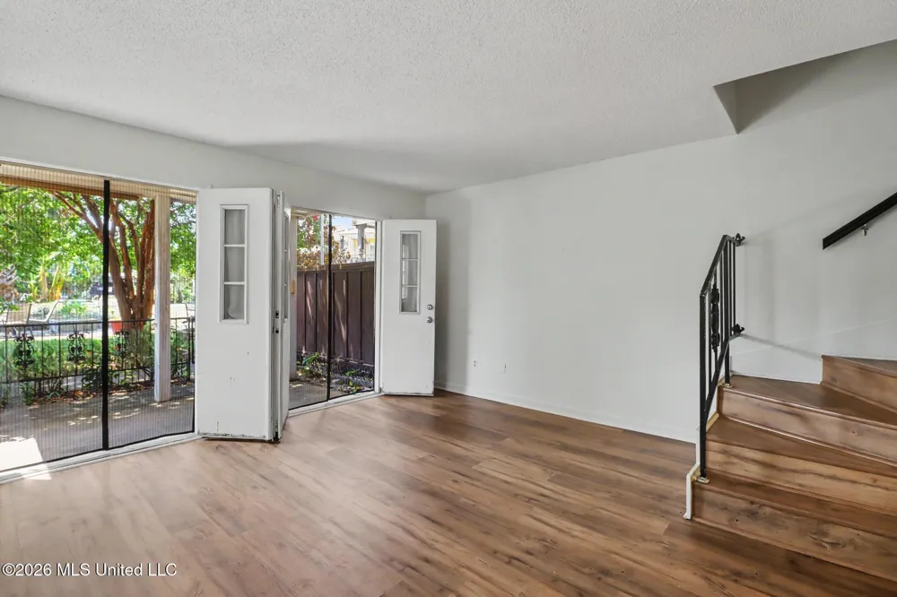 2501 Gulf Avenue Gulfport, MS 39501