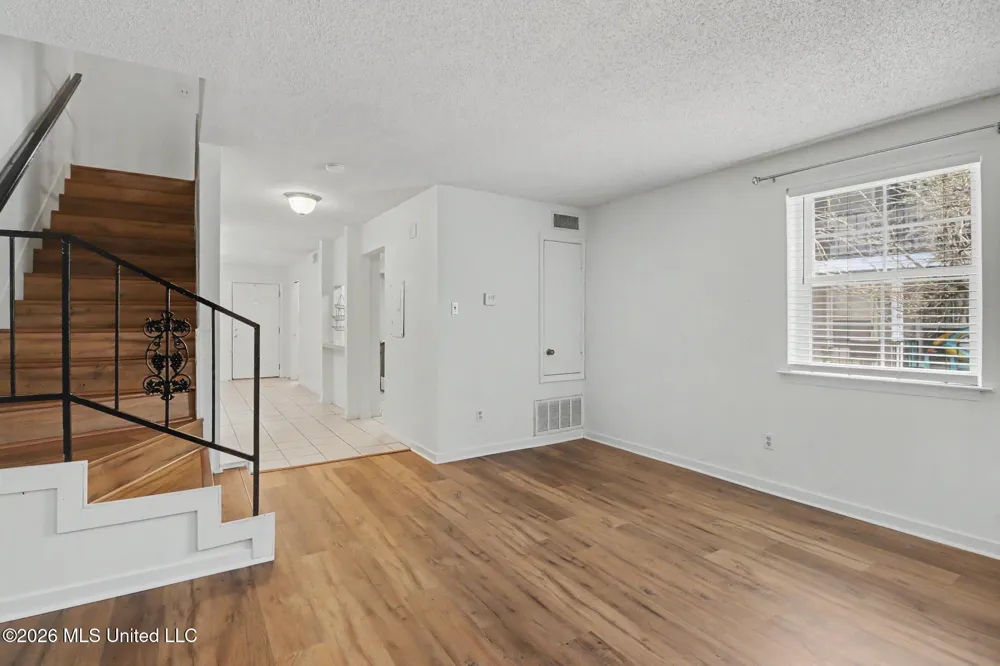 2501 Gulf Avenue Gulfport, MS 39501