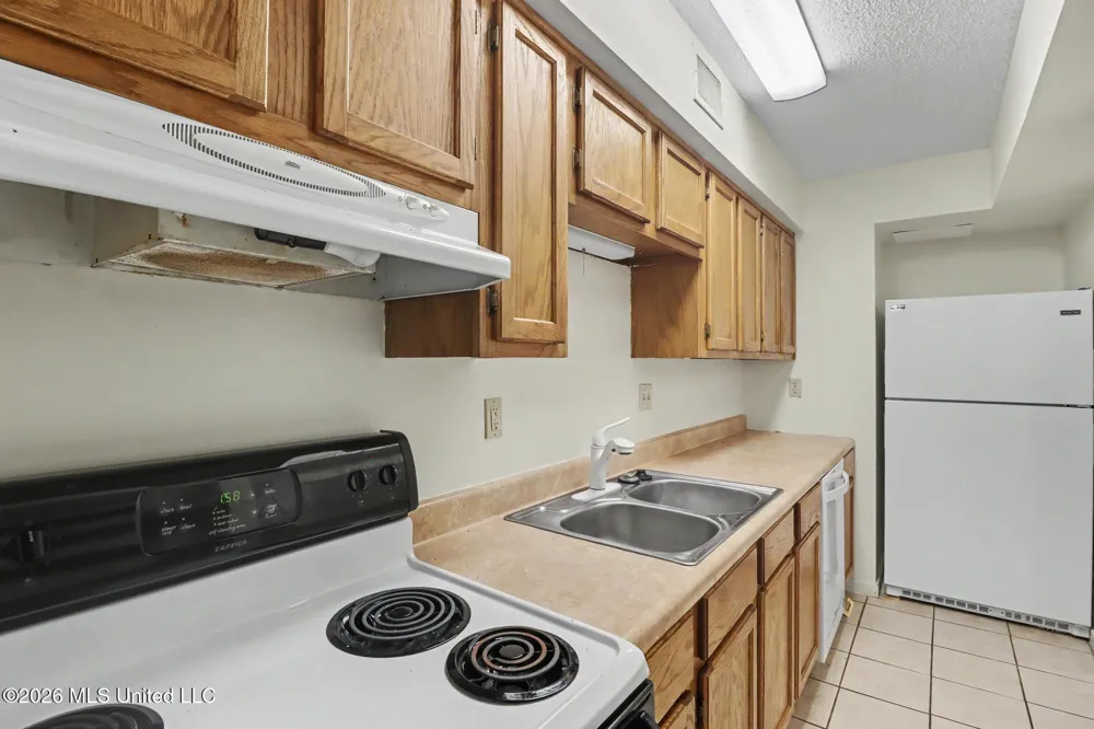 2501 Gulf Avenue Gulfport, MS 39501