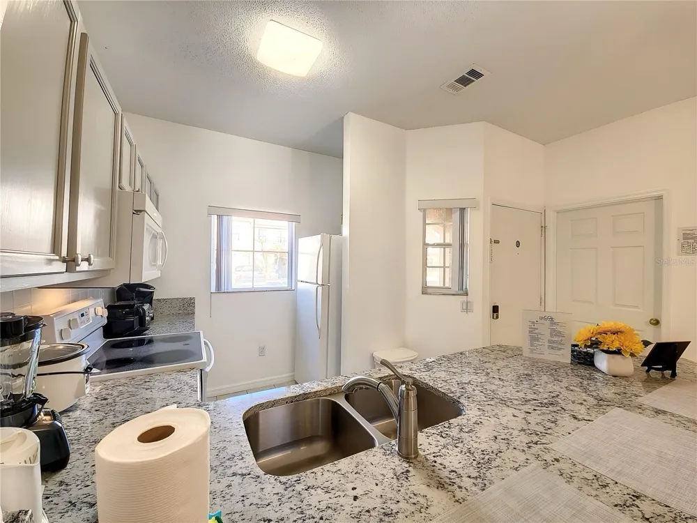 1115 PARK RIDGE CIRCLE Kissimmee, FL 34746