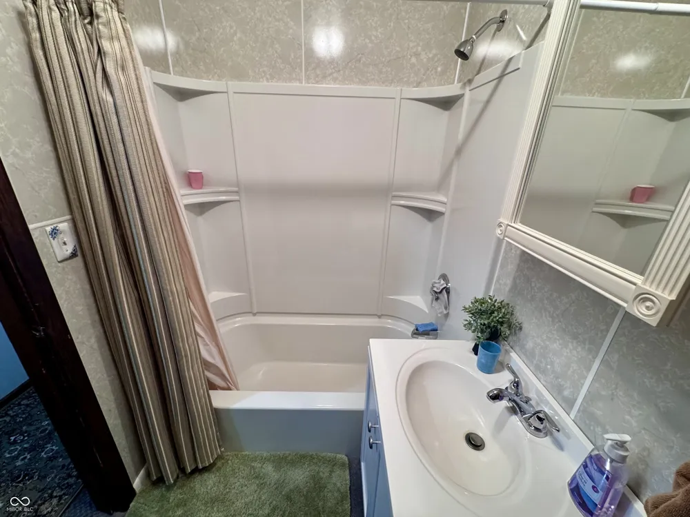 7933 S 650 W Crawfordsville, IN 47933