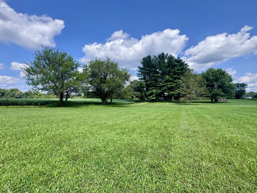 7933 S 650 W Crawfordsville, IN 47933