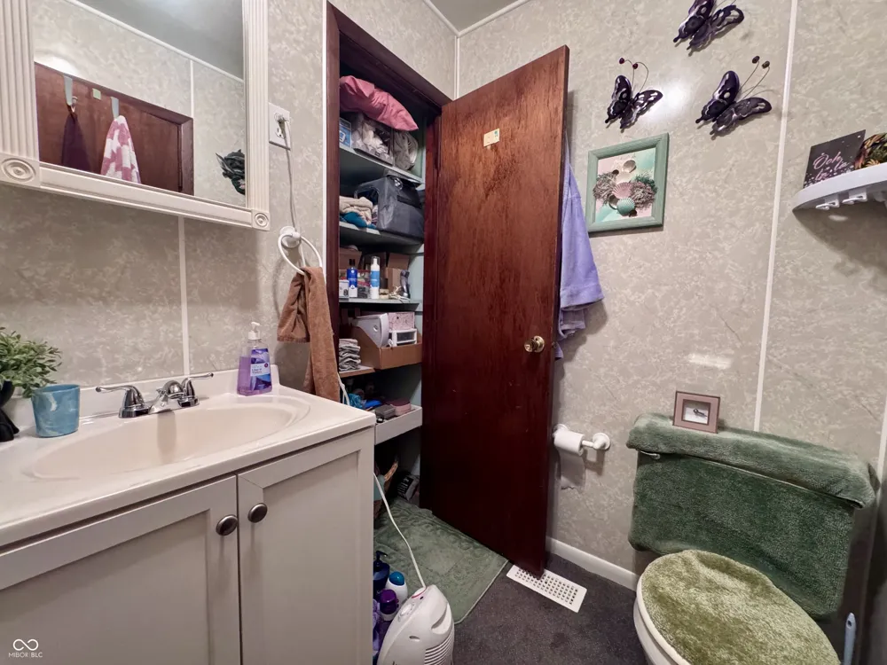 7933 S 650 W Crawfordsville, IN 47933