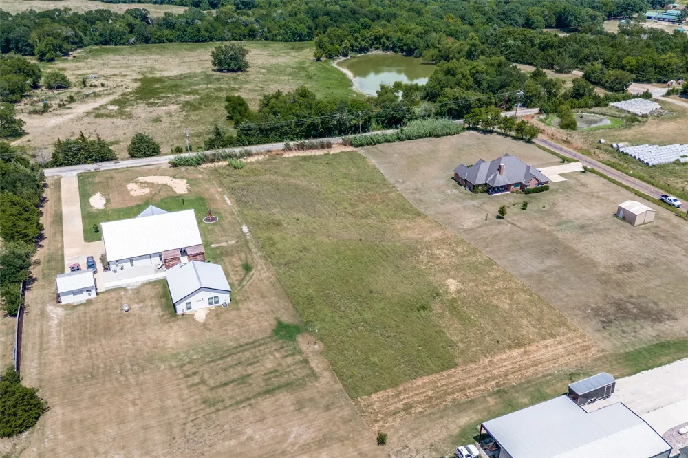 6771 County Road 283 Terrell, TX 75160