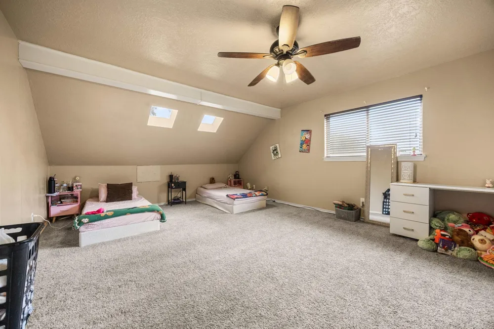 2210 S Memorial Court Pasadena, TX 77502