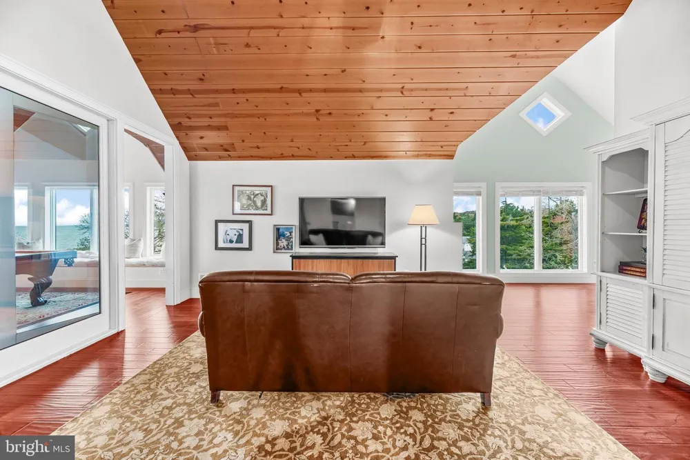 3095 CALVERT BOULEVARD Lusby, MD 20657
